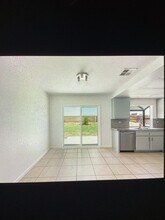 11657 Queensborough St in Riverside, CA - Building Photo - Building Photo