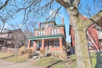 1458 Bryden Rd in Columbus, OH - Building Photo - Building Photo