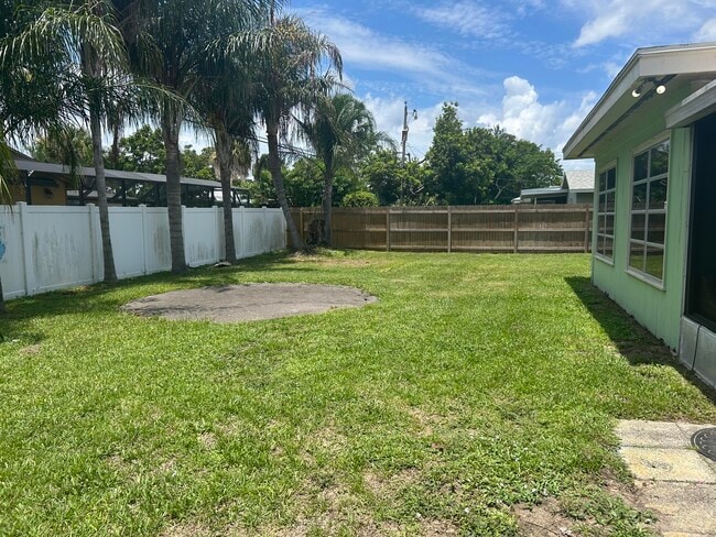 1565 29th Ave in Vero Beach, FL - Building Photo - Building Photo
