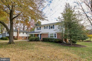 5025 Cockney Ct in Annandale, VA - Building Photo