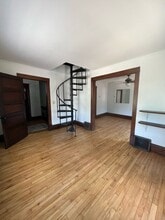 1815 E 35th St, Unit 2 in Minneapolis, MN - Foto de edificio - Building Photo