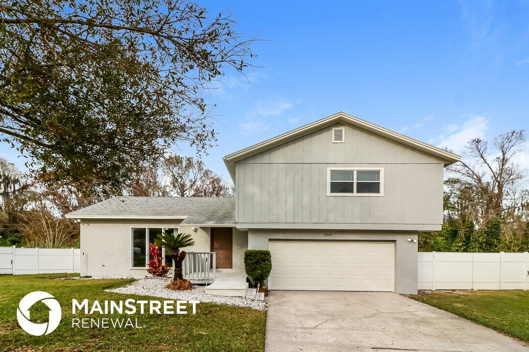 2842 Gary Ln in Lakeland, FL - Building Photo