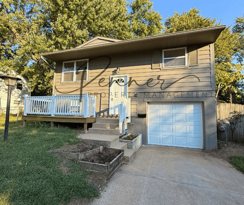 18406 Shoshone Dr in Independence, MO - Building Photo