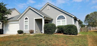 12909 Beddingfield Dr in Charlotte, NC - Building Photo