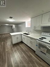 16 Trelevan Pl in Toronto, ON - Building Photo - Building Photo