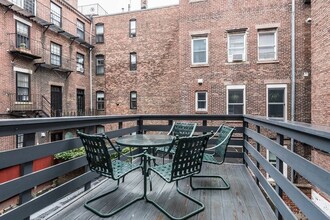 39 Grove St in Boston, MA - Building Photo - Building Photo