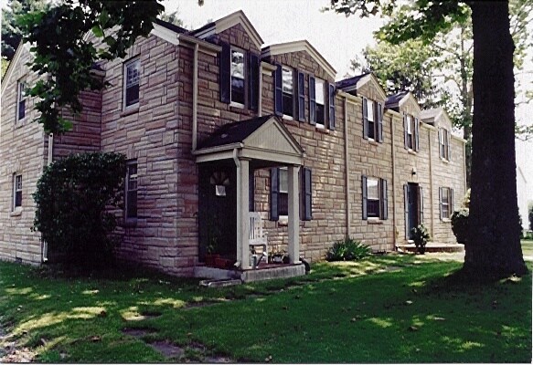 1205 S Main St, Unit Off Dining Room in Blacksburg, VA - Building Photo