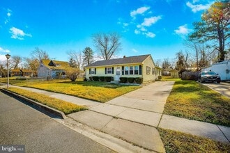 816 Lincoln St in Dover, DE - Foto de edificio - Building Photo