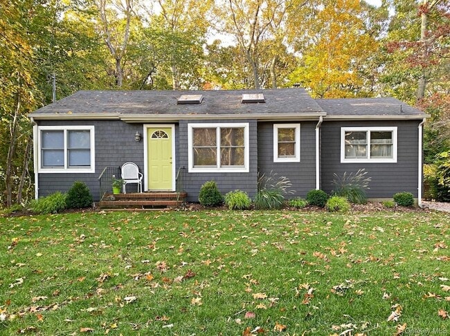 property at 1855 Kenneys Rd