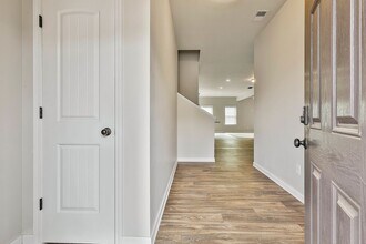 5037 Pioneer Pkwy in Mcdonough, GA - Building Photo - Building Photo