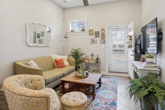 1428 W Walton St in Chicago, IL - Building Photo - Building Photo