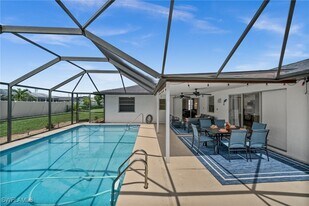 1410 SE 31st Terrace in Cape Coral, FL - Building Photo