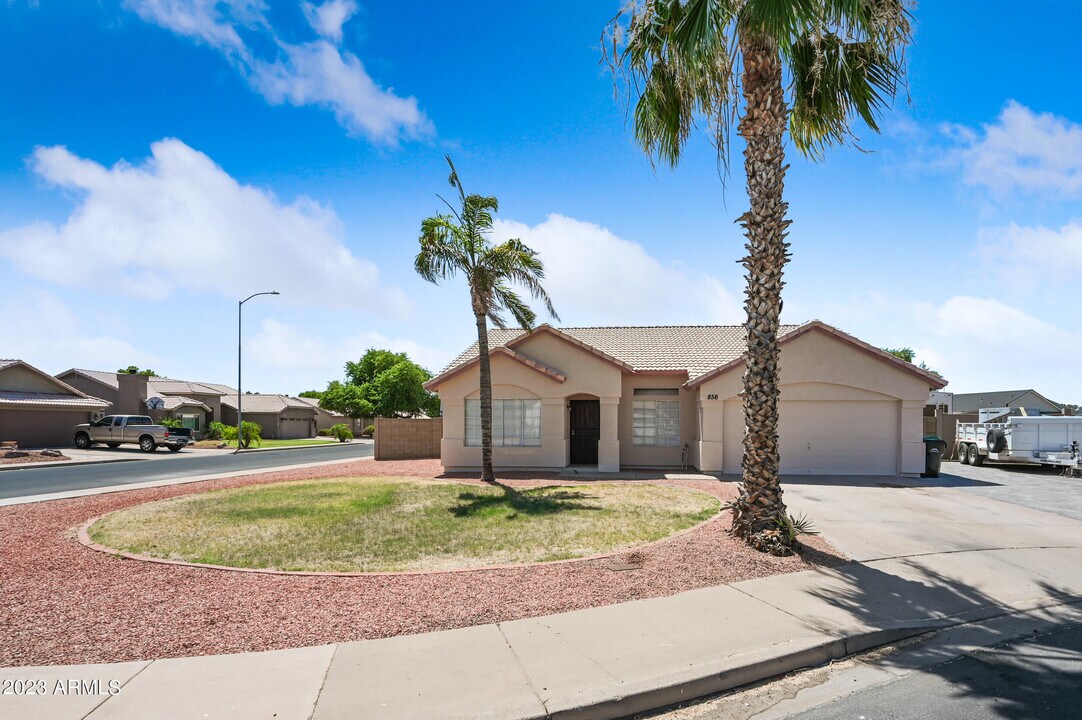856 54 Cir in Mesa, AZ - Building Photo