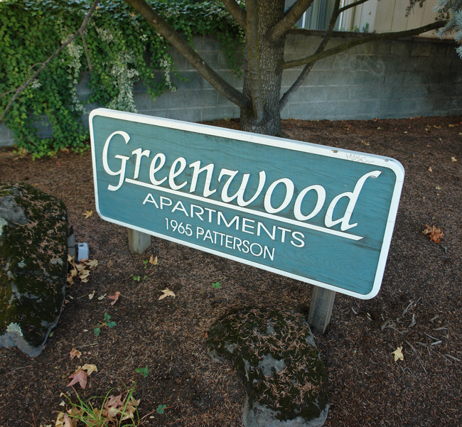 Greenwood Apartments in Eugene, OR - Foto de edificio - Building Photo