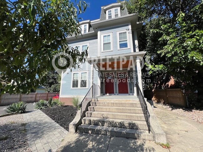 134 Franklin St, Unit 2, Unit 2