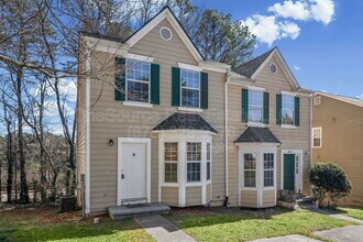 1892 Lakestone Way in Marietta, GA - Foto de edificio - Building Photo