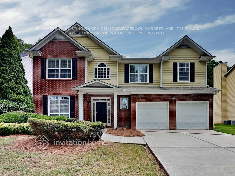 696 Fitzgerald Pl in Atlanta, GA - Building Photo