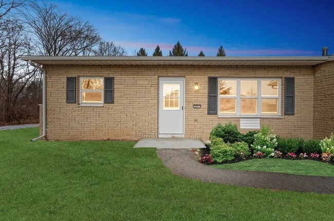 Northway Eleven, An Eagle Rock Community in Ballston Lake, NY - Building Photo - Building Photo