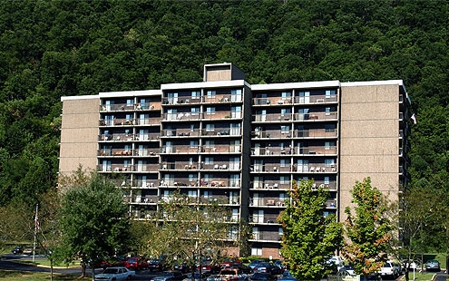 Carl D. Perkins in Pikeville, KY - Foto de edificio