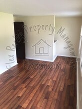 4667 Imperial Dr in Toledo, OH - Building Photo - Building Photo