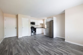 Harbour Point Gardens in Troy, NY - Foto de edificio - Interior Photo