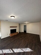 1719-1721 Loring Ln-Unit -1721 in Longview, TX - Building Photo - Building Photo