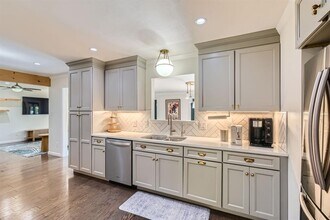 1713 Mariposa Dr in Austin, TX - Building Photo - Building Photo