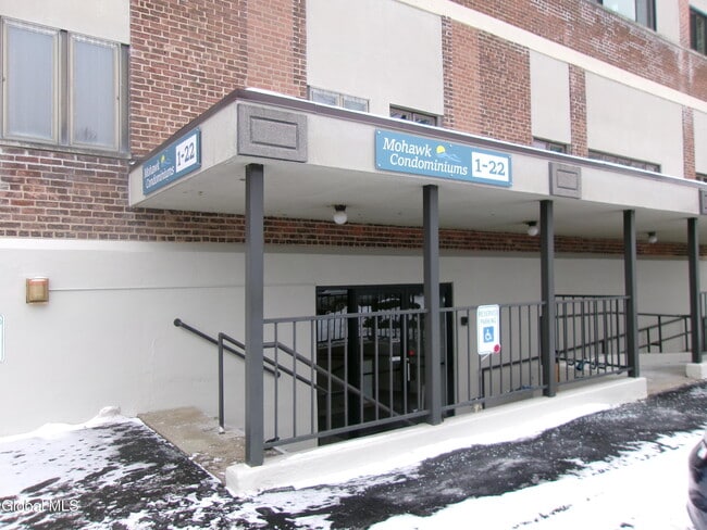 222 S Ten Broeck St in Scotia, NY - Building Photo - Building Photo