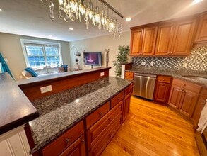 16 Garden Rd in Natick, MA - Building Photo - Building Photo