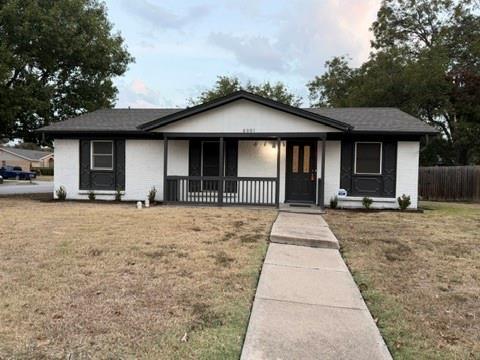 6001 Lindy Ln in Watauga, TX - Building Photo