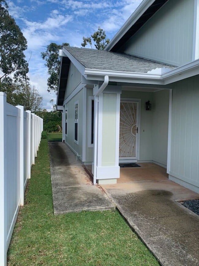 982042-2042 Ka?ahumanu St in Pearl City, HI - Building Photo - Building Photo