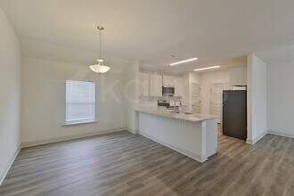 8134 Hendrick Dr in Baton Rouge, LA - Building Photo - Building Photo