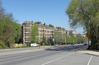 Governor's Hill I in Toronto, ON - Building Photo - Building Photo