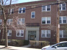169 Kent St, Unit 5 in Brookline, MA - Building Photo