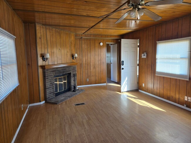 3807 Missouri Ave in Artesia, NM - Building Photo - Building Photo