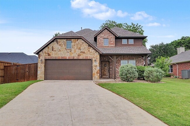 property at 2600 Brandi Ln