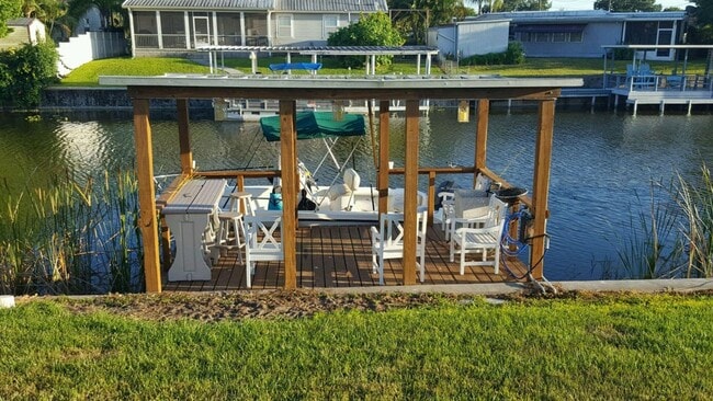 2044 SE 34th Ln in Okeechobee, FL - Building Photo - Building Photo