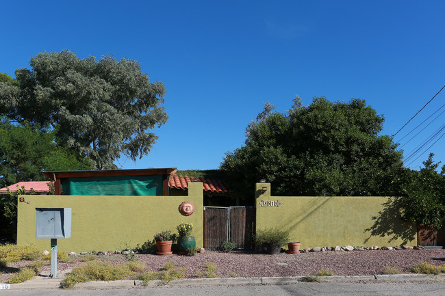 3529 E Willard St in Tucson, AZ - Building Photo - Building Photo