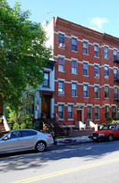 44 3rd St Apartments