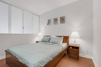 1249 Granville St in Vancouver, BC - Building Photo - Building Photo