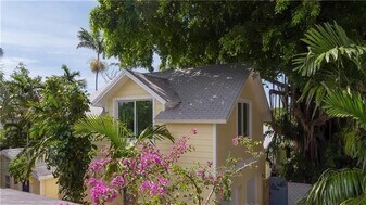 824 NE 17th Way in Fort Lauderdale, FL - Building Photo