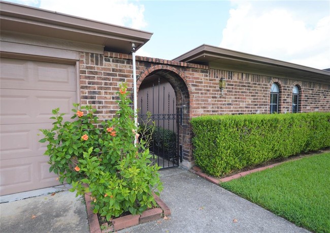 15707 Parksley Dr in Houston, TX - Building Photo - Building Photo