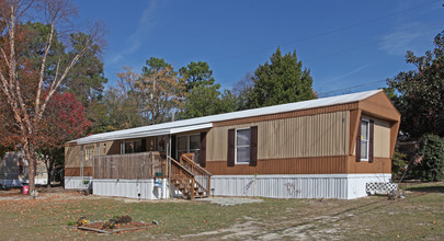 Har-Mel Mobile Home Park in Lexington, SC - Foto de edificio - Building Photo