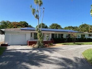 2707 Monroe St in Hollywood, FL - Building Photo - Building Photo