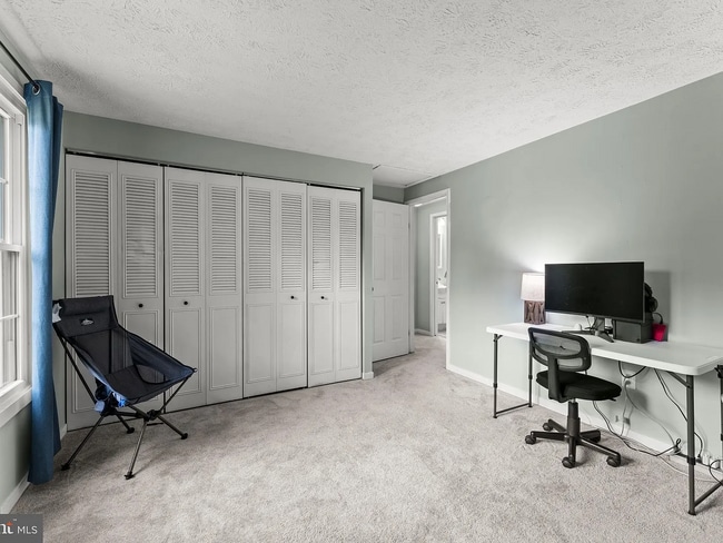 property at 3079 Dorsey Ct