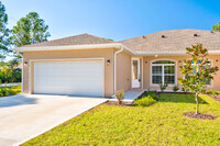 30 Frenora Ln in Palm Coast, FL - Foto de edificio - Building Photo