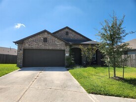 411 Alaska Cedar Dr in Crosby, TX - Building Photo