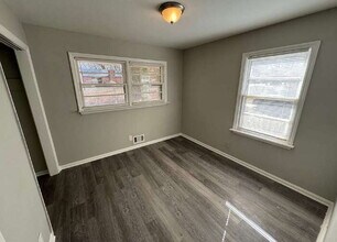 2069 County Line Rd SW in Atlanta, GA - Building Photo - Building Photo