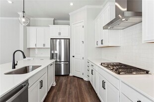 822 Levi Farms Ln in Canton, GA - Building Photo