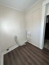 411 N Edgewood St - 6